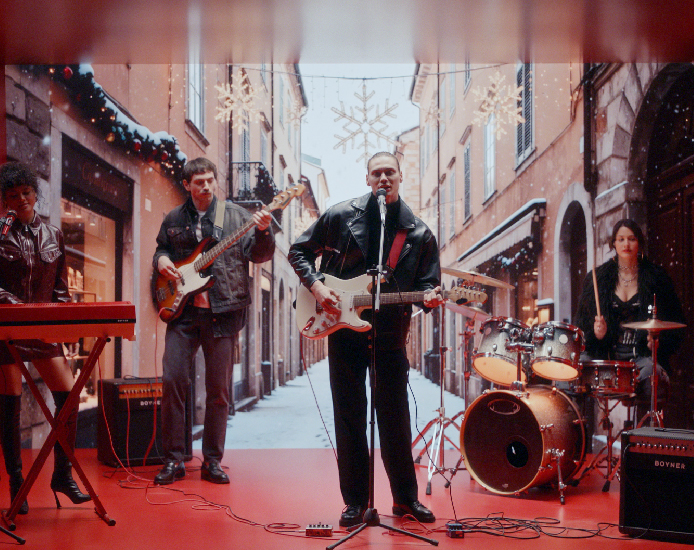 Boyner’den-Yeni-Nesil-Yılbaşı-İletişimi---Bu-Hediye-Sana,-Sen-Hediye-Bana